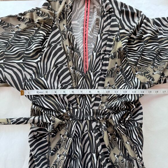 Banana Republic x Issa London 3/4 Sleeve Zebra Print Kimono Dress in Dark Olive - Picture 11 of 13